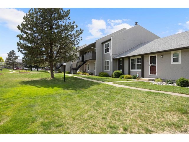 7110 S Gaylord St M9, Centennial, CO 80122
