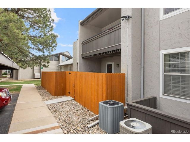 7110 S Gaylord St M9, Centennial, CO 80122