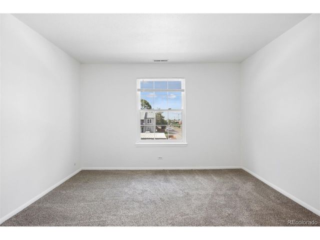 7110 S Gaylord St M9, Centennial, CO 80122