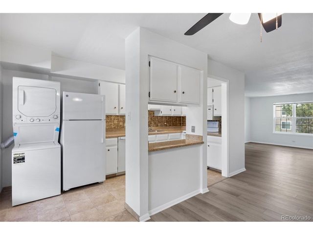 7110 S Gaylord St M9, Centennial, CO 80122