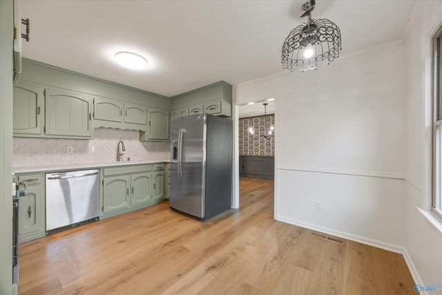 8003 Brookfield Circle, Huntsville, AL 35802