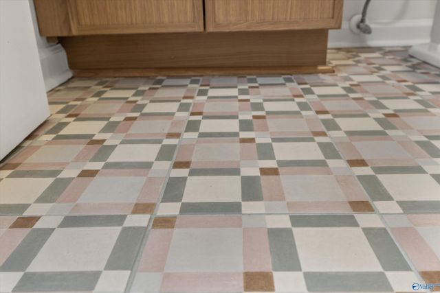 8003 Brookfield Circle, Huntsville, AL 35802