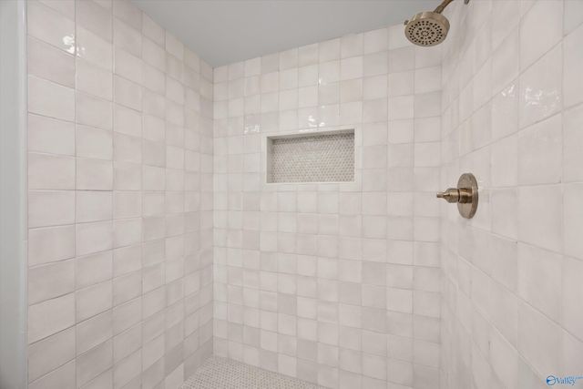 8003 Brookfield Circle, Huntsville, AL 35802