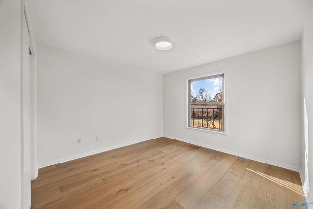 8003 Brookfield Circle, Huntsville, AL 35802