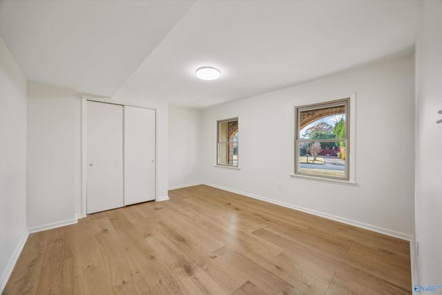 8003 Brookfield Circle, Huntsville, AL 35802