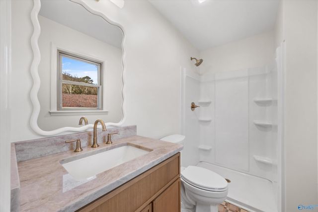 8003 Brookfield Circle, Huntsville, AL 35802