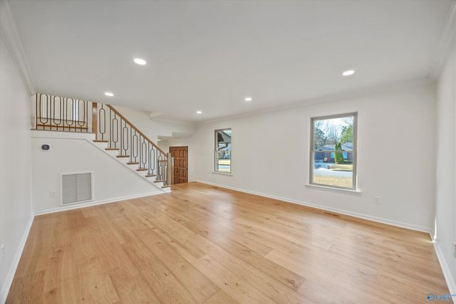 8003 Brookfield Circle, Huntsville, AL 35802