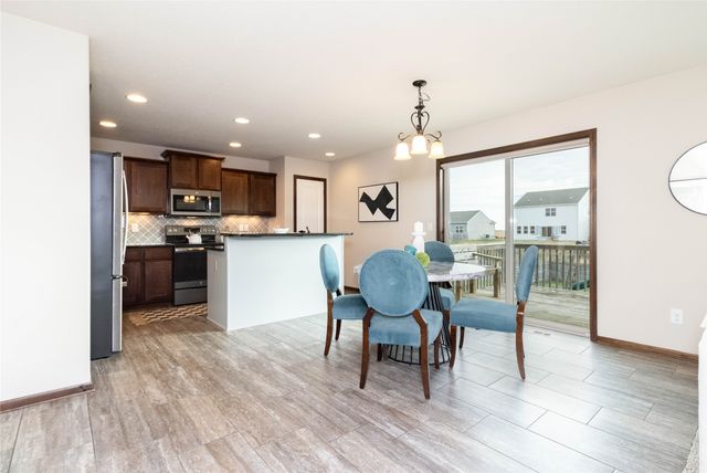 1209 Caitlin Drive SE, Bondurant, IA 50035