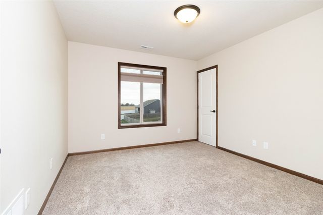 1209 Caitlin Drive SE, Bondurant, IA 50035