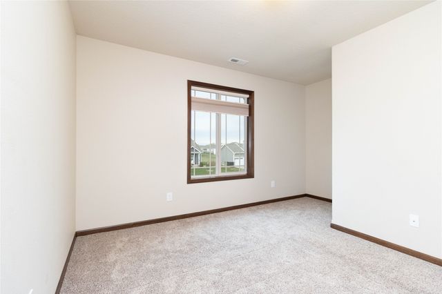 1209 Caitlin Drive SE, Bondurant, IA 50035