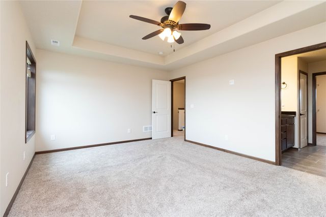 1209 Caitlin Drive SE, Bondurant, IA 50035