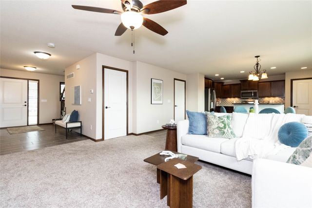 1209 Caitlin Drive SE, Bondurant, IA 50035