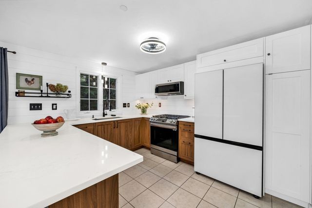 41 Boston Road 331, Billerica, MA 01821