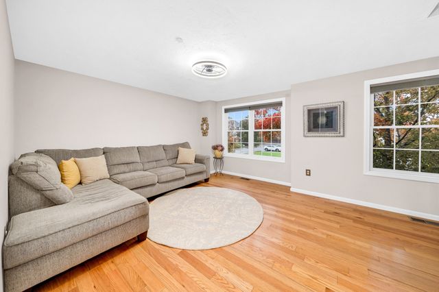 41 Boston Road 331, Billerica, MA 01821