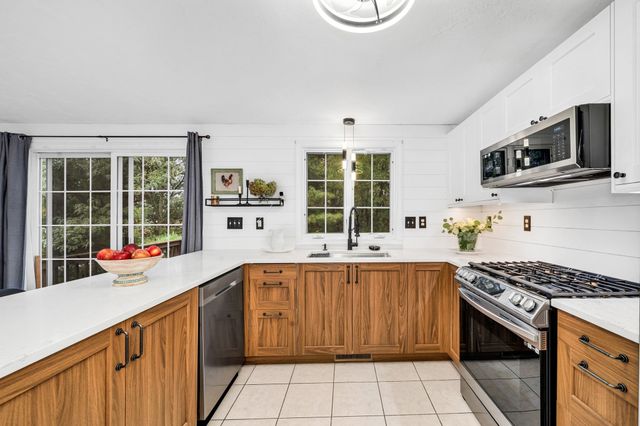 41 Boston Road 331, Billerica, MA 01821