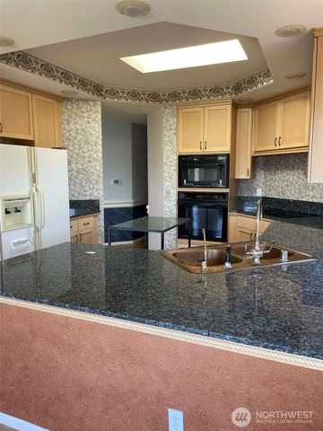 43 Sea Breeze Lane, Port Ludlow, WA 98365