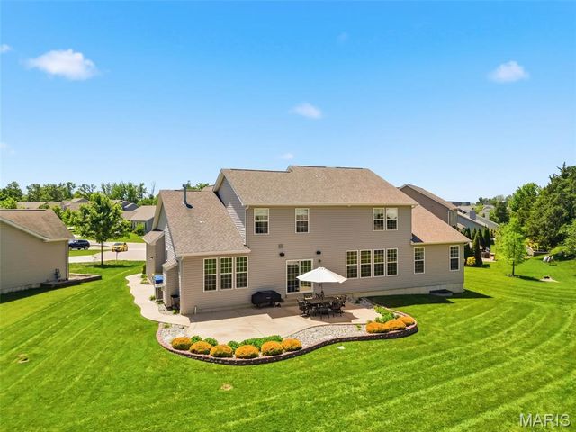 213 Mason Glen Drive, Lake St Louis, MO 63367