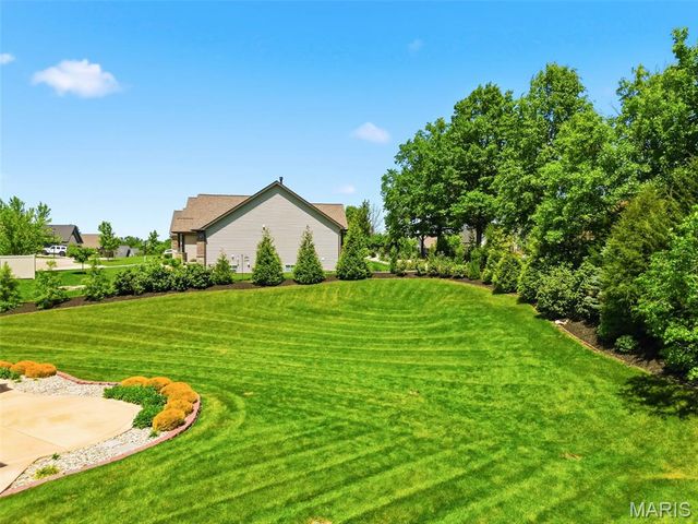 213 Mason Glen Drive, Lake St Louis, MO 63367