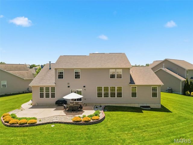 213 Mason Glen Drive, Lake St Louis, MO 63367