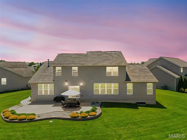 213 Mason Glen Drive, Lake St Louis, MO 63367