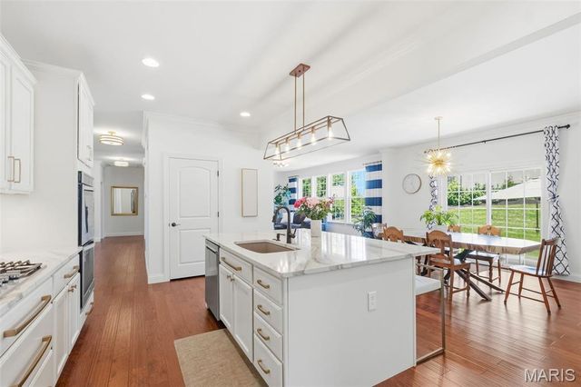 213 Mason Glen Drive, Lake St Louis, MO 63367