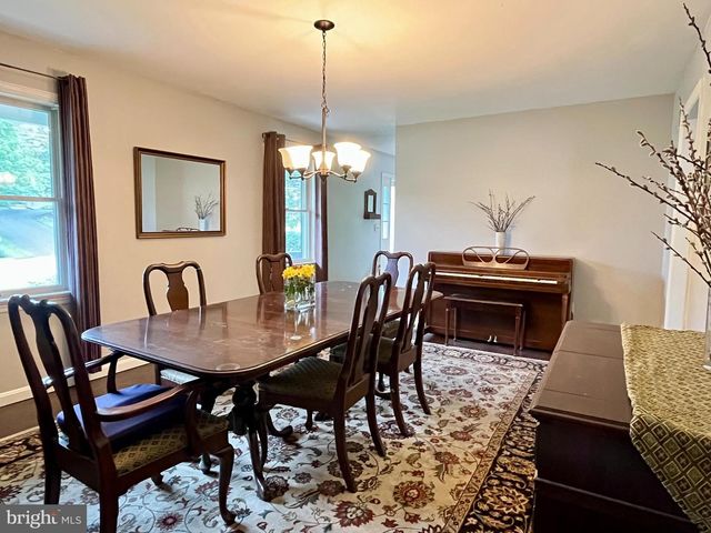 710 OXFORD RD, Lancaster, PA 17601