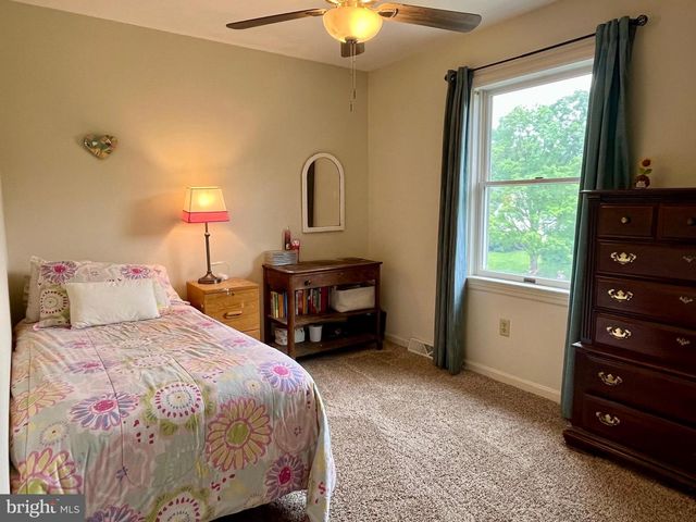 710 OXFORD RD, Lancaster, PA 17601