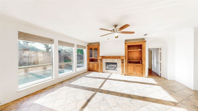 2701 Stone Creek Drive, Flower Mound, TX 75028