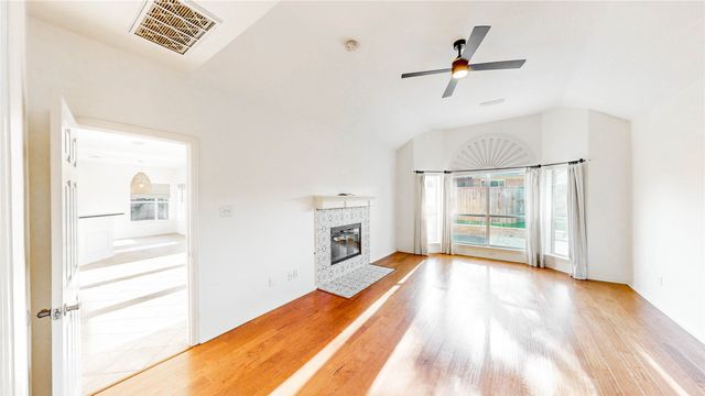 2701 Stone Creek Drive, Flower Mound, TX 75028