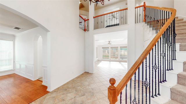 2701 Stone Creek Drive, Flower Mound, TX 75028