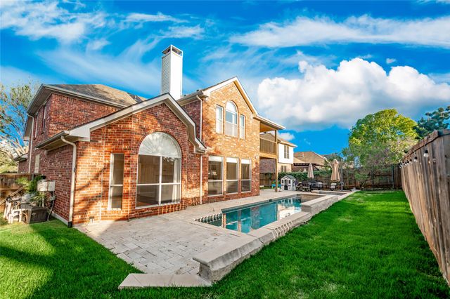 2701 Stone Creek Drive, Flower Mound, TX 75028