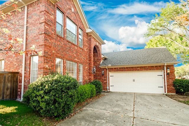 2701 Stone Creek Drive, Flower Mound, TX 75028