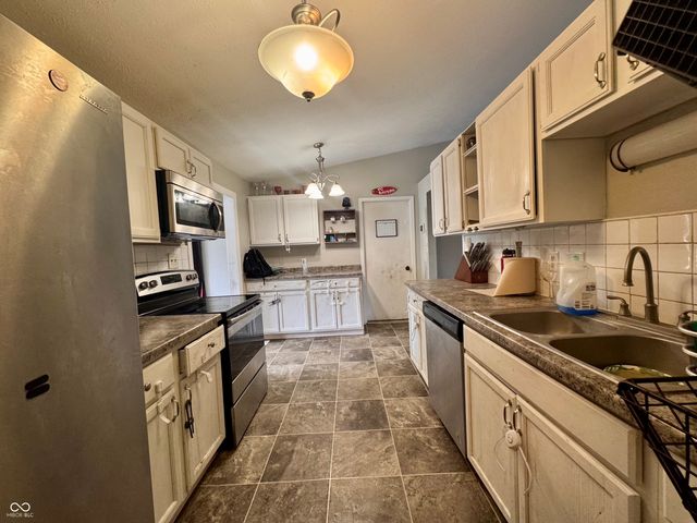 1137 Gulf Drive, Indianapolis, IN 46217