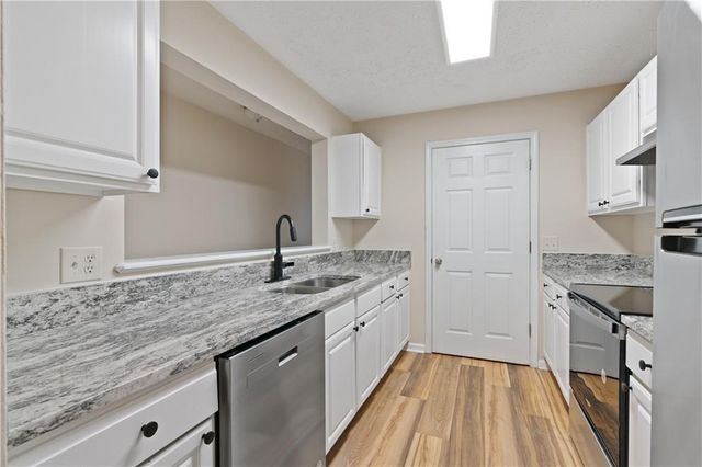 6104 Waldrop Place, Decatur, GA 30034