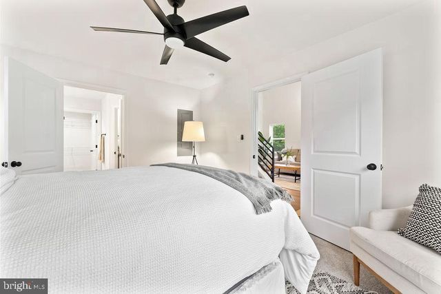 147 LONGSTREET AVE, Fredericksburg, VA 22401