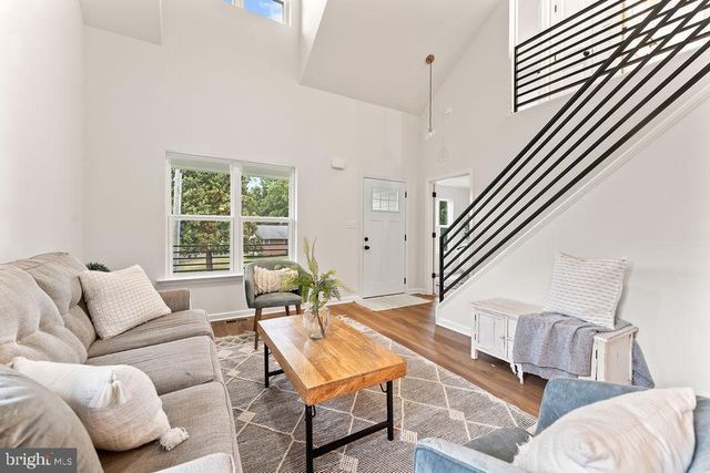 147 LONGSTREET AVE, Fredericksburg, VA 22401