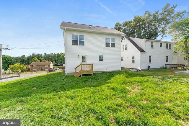 147 LONGSTREET AVE, Fredericksburg, VA 22401
