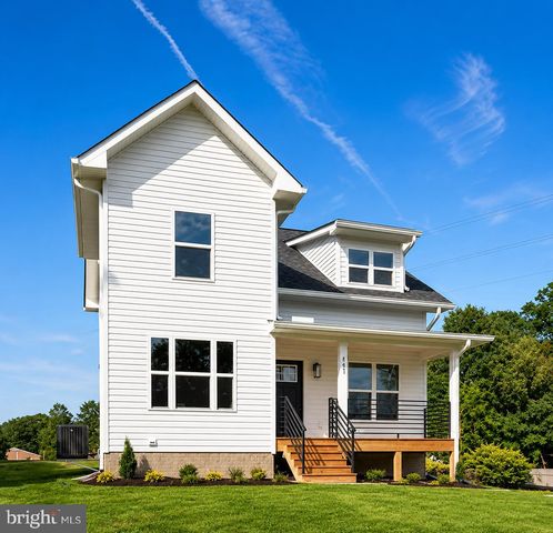 147 LONGSTREET AVE, Fredericksburg, VA 22401