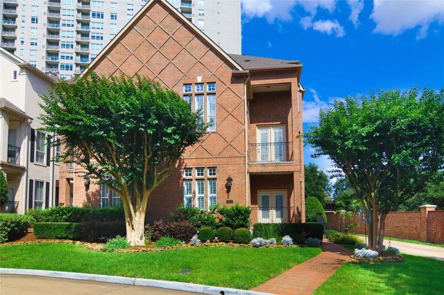 302 S Gate Stone, Houston, TX 77007