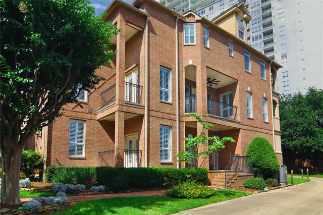 302 S Gate Stone, Houston, TX 77007