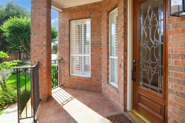 302 S Gate Stone, Houston, TX 77007