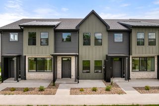 907 Percheron Lane, Norwalk, IA 50211