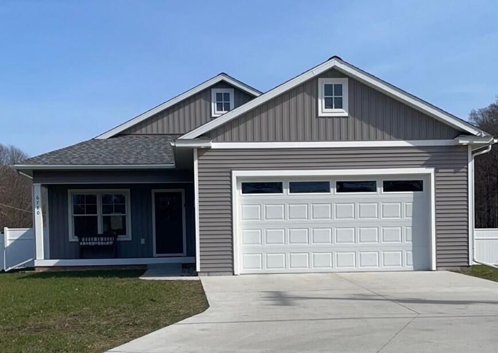 6780 W Bryant Road, Ludington, MI 49431