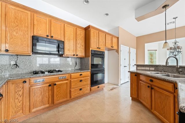 7091 Whistler Ridge Avenue, Las Vegas, NV 89110