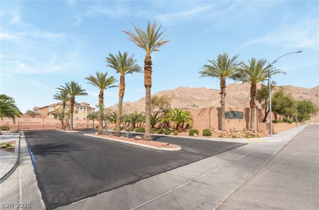 7091 Whistler Ridge Avenue, Las Vegas, NV 89110