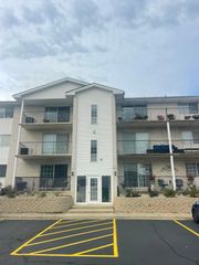 406 Sturdy Road A-12, Valparaiso, IN 46383