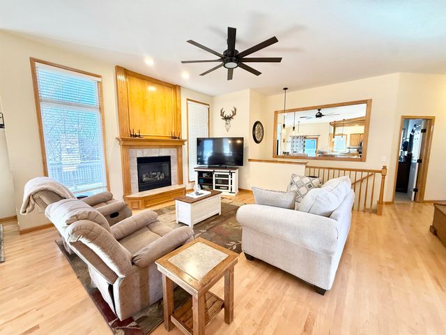 325 S Chippers Ct, Andover, KS 67002