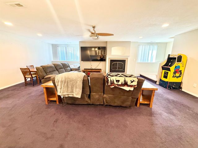 325 S Chippers Ct, Andover, KS 67002