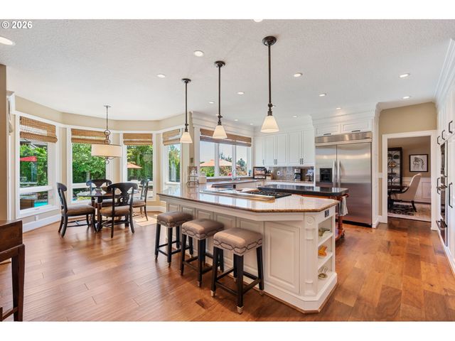 3131 COEUR D ALENE Dr, West Linn, OR 97068