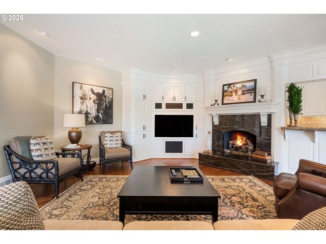 3131 COEUR D ALENE Dr, West Linn, OR 97068